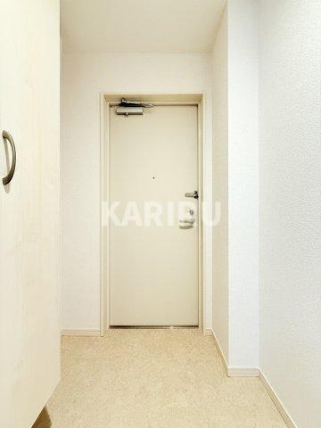 アルカンシェルコート緑橋の玄関