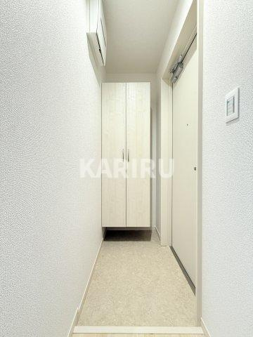 アルカンシェルコート緑橋の玄関