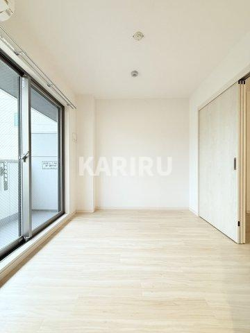 アルカンシェルコート緑橋の洋室