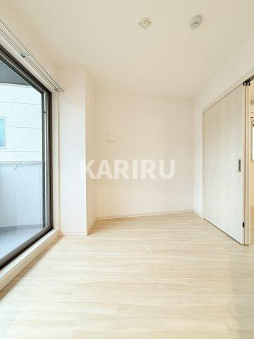 アルカンシェルコート緑橋の洋室