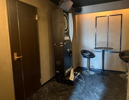 ナポリ東三国ビルの内装