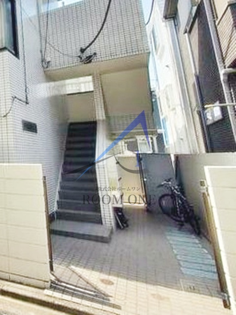 芦花公園ハイツのエントランス|エントランスです。