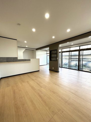 【居間・リビング】 | 中古戸建　福島市蓬莱町１丁目