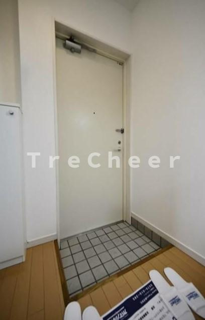 クラウンズコート羽沢の玄関