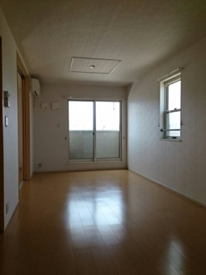 【居間・リビング】 | ビルゴ・プラシード | ゆったり過ごせる居間です