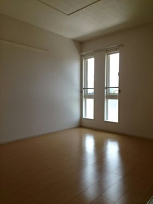 【内装】 | ビルゴ・プラシード | 内装は落ち着いています