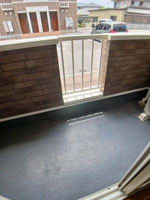 【バルコニー】 | ピアチェーレⅡ | 陽当たり良好なバルコニーです