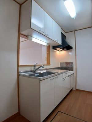 【キッチン】 | ピアチェーレⅡ | お料理しやすいキッチンです