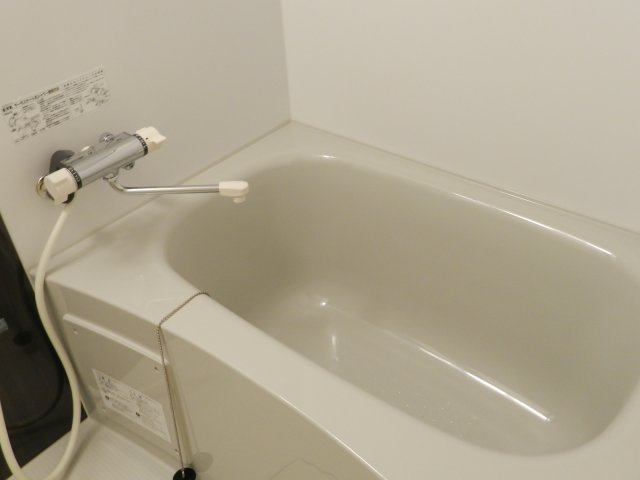 【浴室】 | スパシエソリデ目黒 | ※反転タイプの写真です。