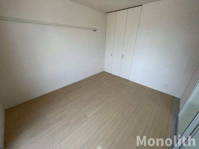 グロリオーサの洋室