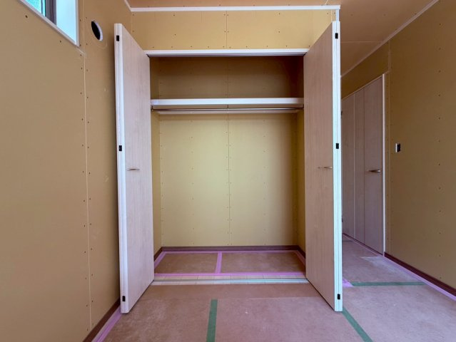 【収納】 | 東久留米市南町４丁目　新築戸建て | 【建築中】豊富な収納力で、お部屋をすっきり美しく保てます