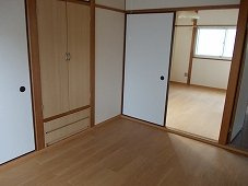 【内装】 | シティハイツ沖 | 明るい色調の室内です