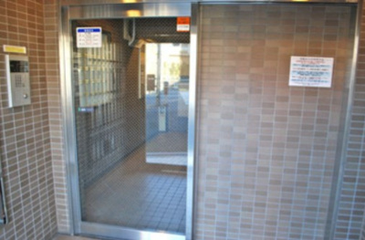 【エントランス】 | プレール新宿余丁町