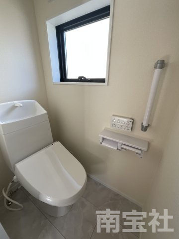 【トイレ】 | 2階