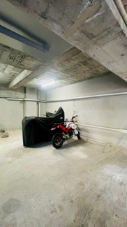 【駐車場】 | バイク置き場