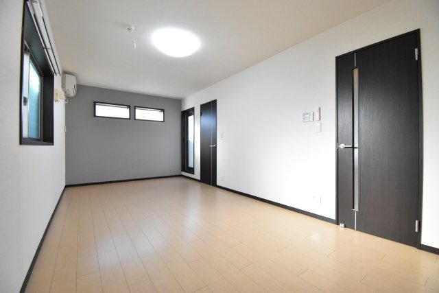 フジパレス山之内の居間・リビング