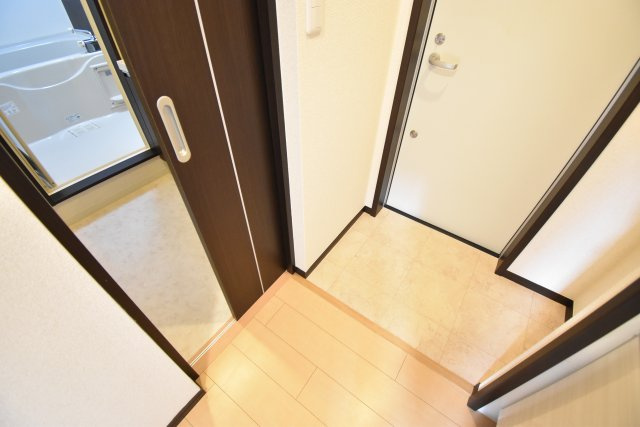 フジパレス山之内の玄関