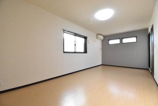 フジパレス山之内の居間・リビング