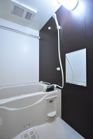 フジパレス山之内の浴室