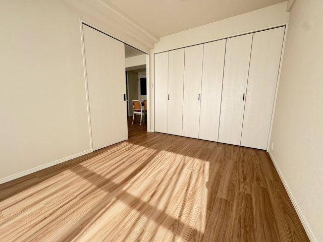 プリオーレ美山台１番館の洋室