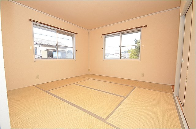 ハウス陽光の和室