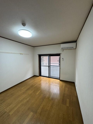 【居間・リビング】 | スタジオーネ弐番館 | 参考写真（同物件別部屋）