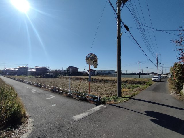 吉川市　土場　売地　全2区画の前面道路含む現地写真|前面道路含む現地写真です