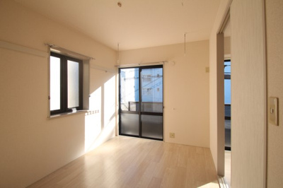 【寝室】 | ラフォーレ・あずま