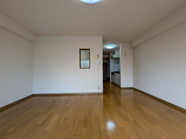 加来ビルの寝室