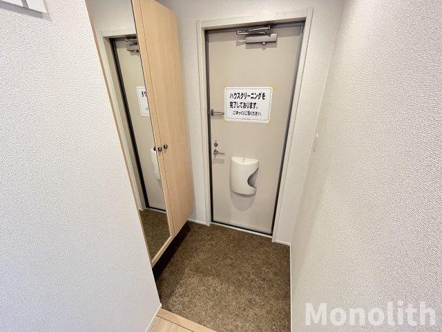 フォーチュン和泉の玄関