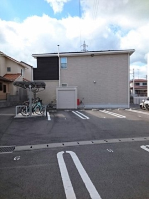 【駐車場】 | エレガント・サニーヒル | 駐車スペースもあります