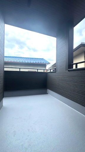 【バルコニー】 | Livele Garden.S中区深井水池町　2号棟 | 南向きバルコニー！一部インナーバルコニー仕様で、外出時の急な雨降りにも慌てなくていいのは嬉しいポイント。