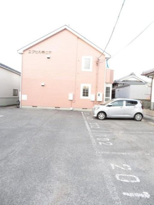 【駐車場】 | エクセル南江戸 | 駐車場です