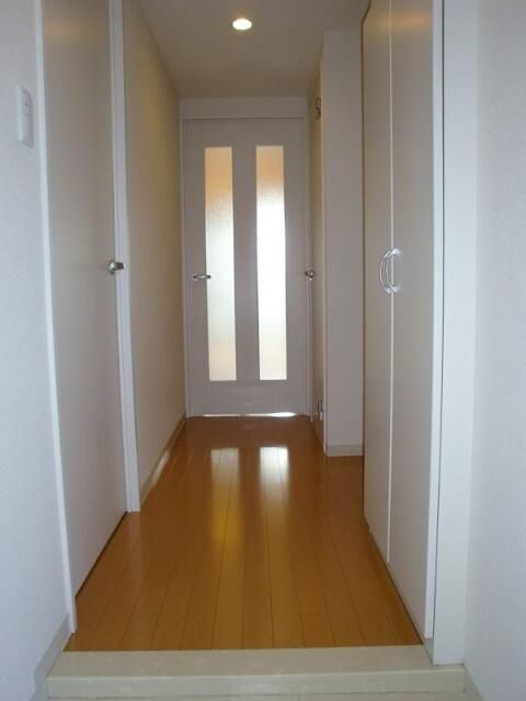 オーベルニュⅡの玄関