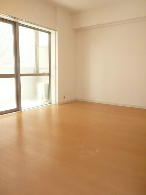 オーベルニュⅡの居間・リビング