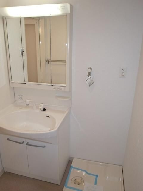 オーベルニュⅡの独立洗面台