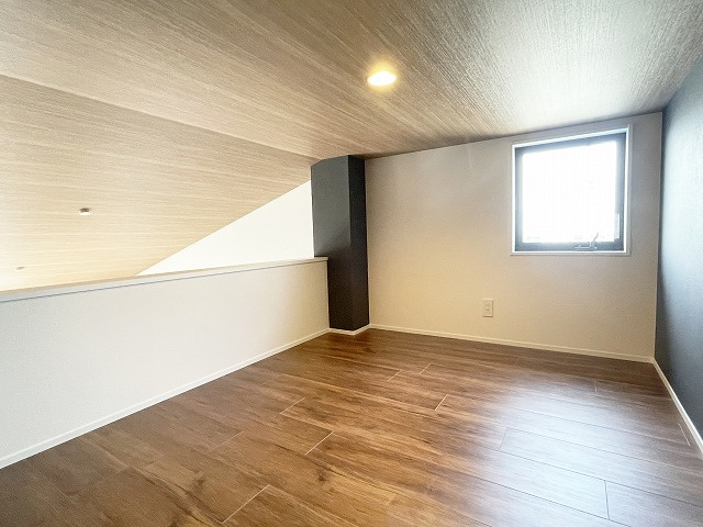 【居間・リビング】 | RMF_アールエムエフ | リビングの上のロフト