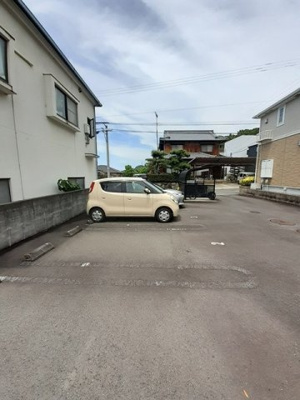 【駐車場】 | アルカディア山越 | 駐車場があります