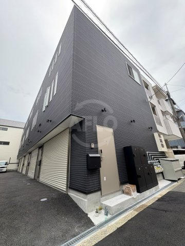 Le Ciel Garage Houseの外観|Le Ciel Garage House　エントランス