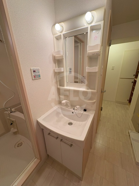 ラ・フォンテ阿波座の独立洗面台|ラ・フォンテ阿波座