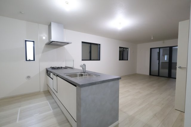 《仲介手数料無料》朝霞市根岸台２丁目6-8新築一戸建てKEIAI GRACEのキッチン