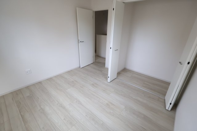 《仲介手数料無料》朝霞市根岸台２丁目6-8新築一戸建てKEIAI GRACEの洋室