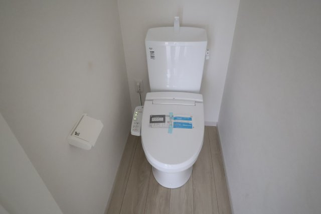 《仲介手数料無料》朝霞市根岸台２丁目6-8新築一戸建てKEIAI GRACEのトイレ