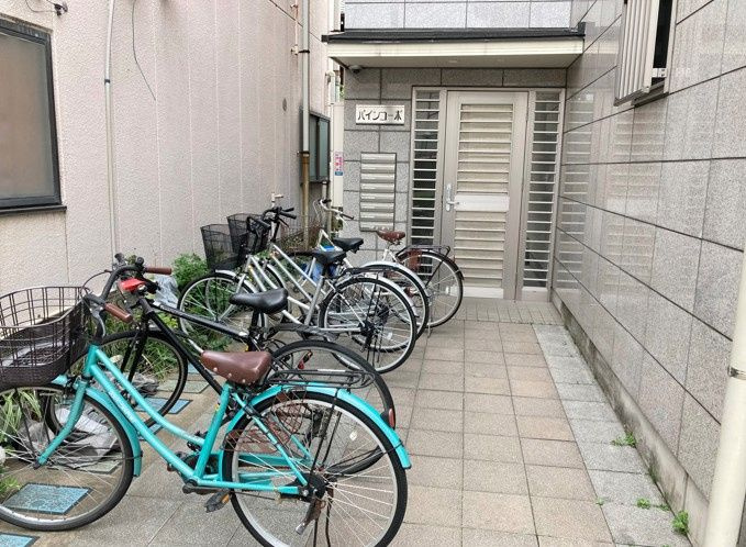 パインコーポのエントランス