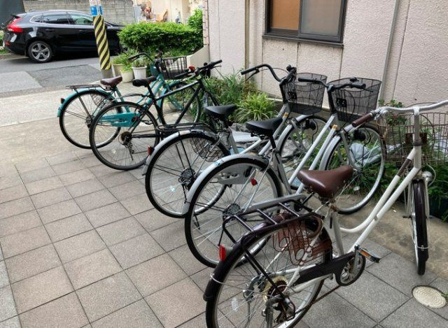 パインコーポの駐車場|駐輪場