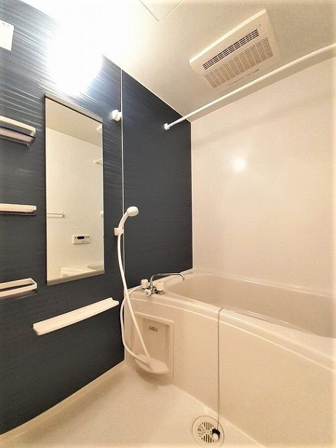 ミルレーヴⅡの浴室|バス