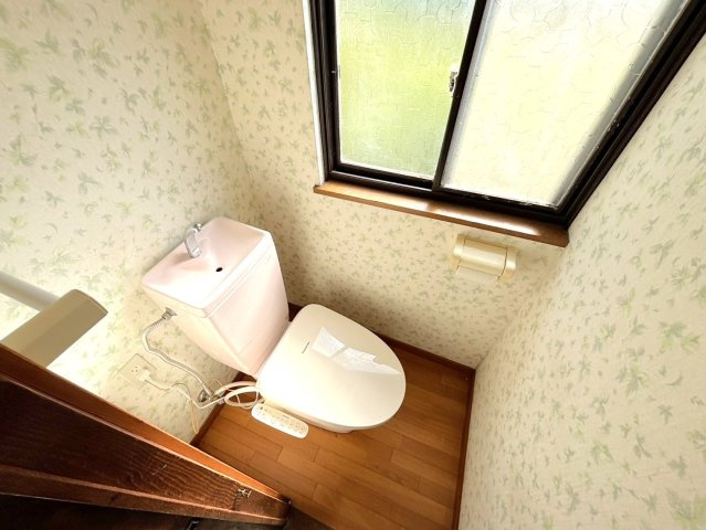 矢野西3丁目戸建のトイレ