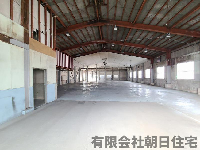 【内装】 | 松江内陸工業団地内 倉庫・事務所  | 広い内装です