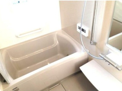 【浴室】 | 清水３丁目戸建 | 追い焚き機能付きバス。