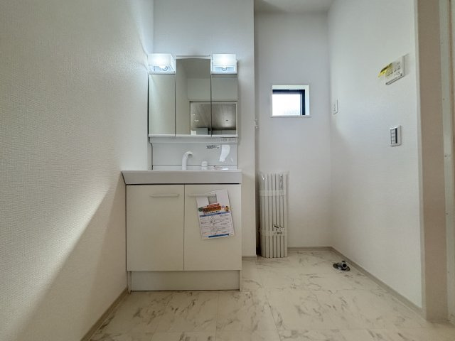 天白区一本松1期｜名古屋市の戸建ならホームアップのトイレ|シャワートイレ